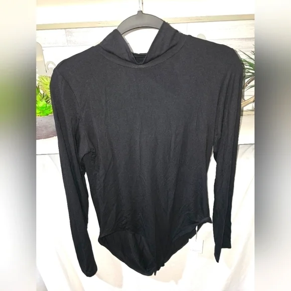 Mangopop Black Mock Neck Long Sleeved Buttery Soft Bodysuit, SIZE Large - Picture 1 of 3